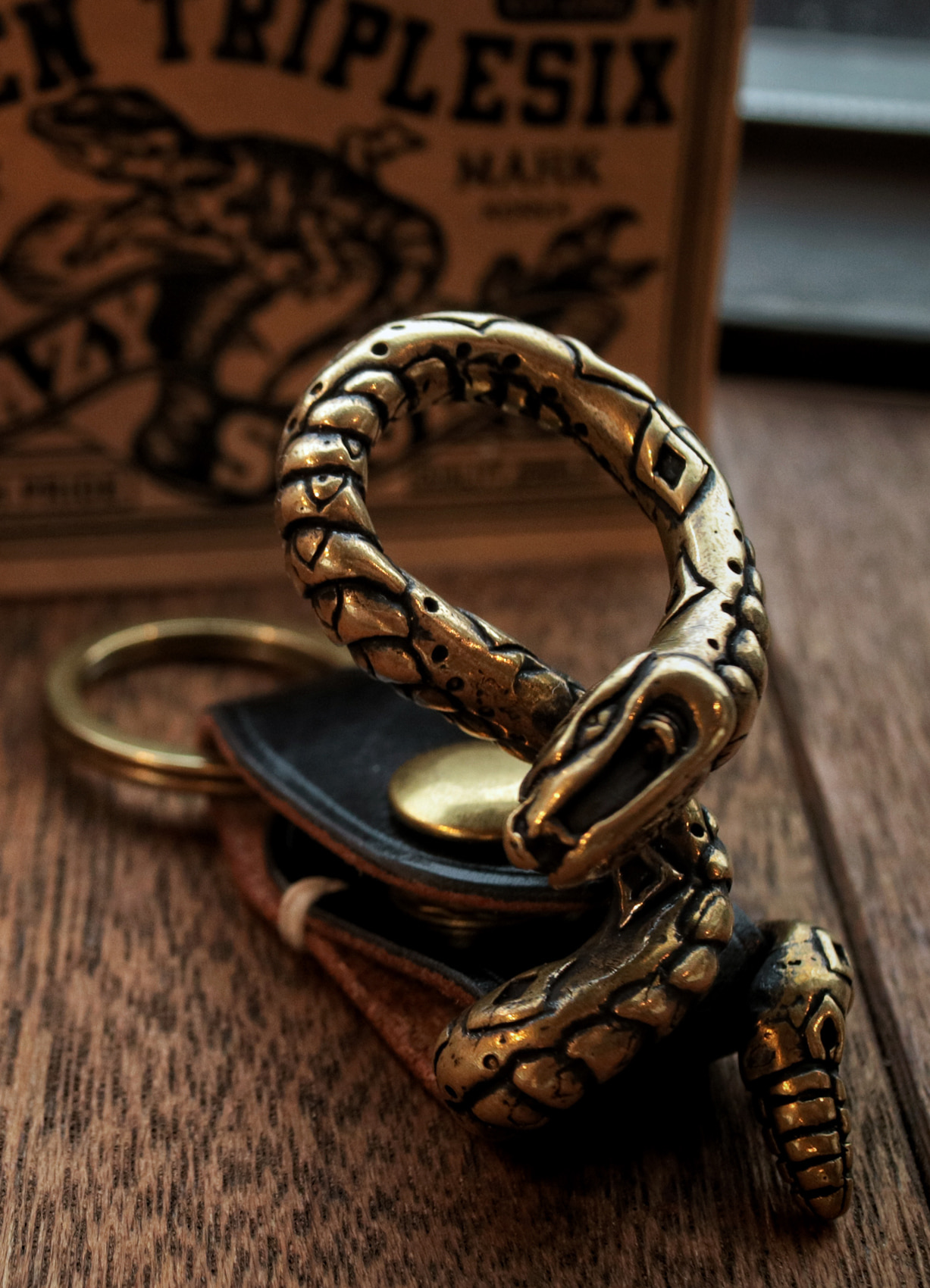 Crazy Qs Snake Key Holder (Sheen TripleSix X Qs Leather)