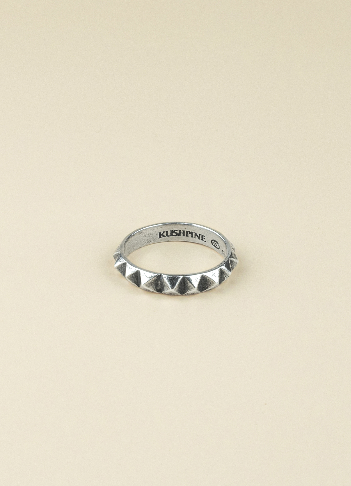 Stud Ring Silver